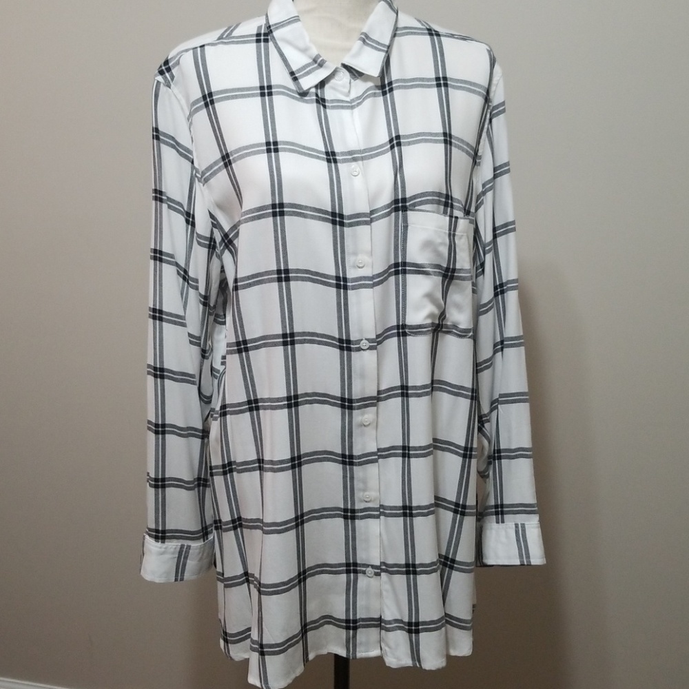 Black & White plaid button up shirt